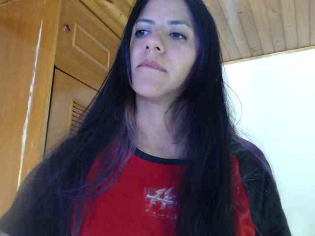 hilari18 webcam