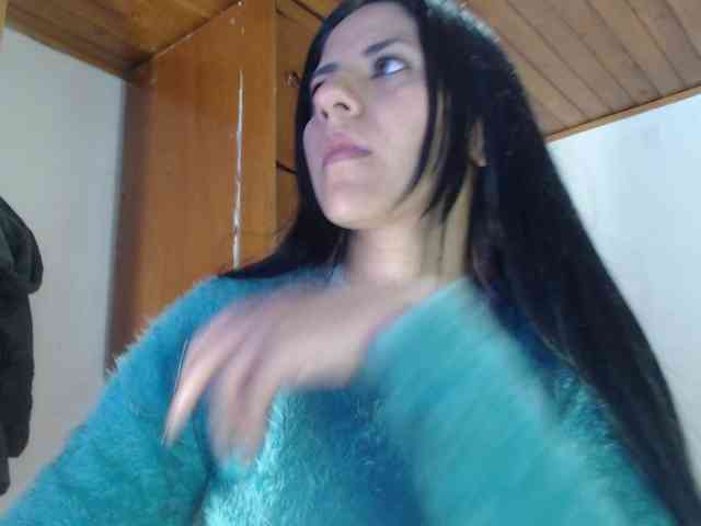 hilari18 webcam