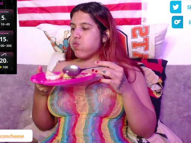 Lilbacon's BongaCams show and profile