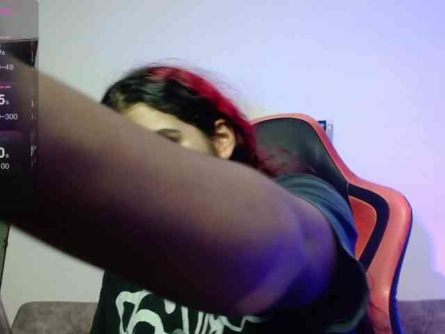 Lilbacon webcam