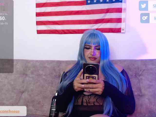 Lilbacon webcam