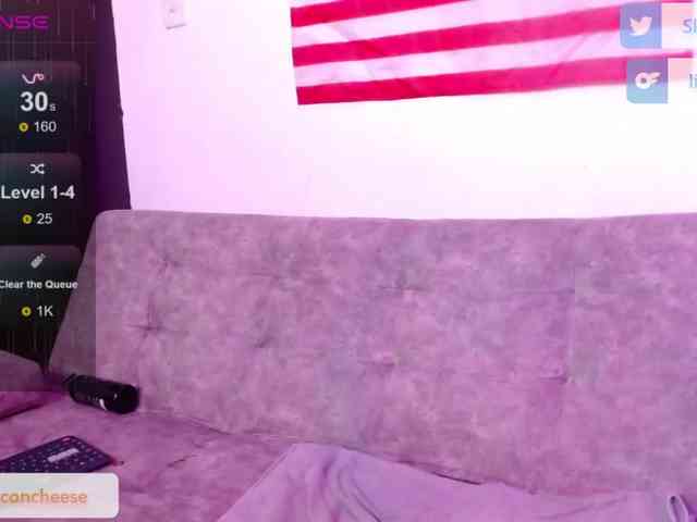 Lilbacon webcam