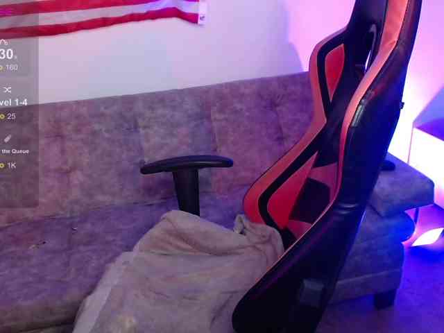 Lilbacon webcam