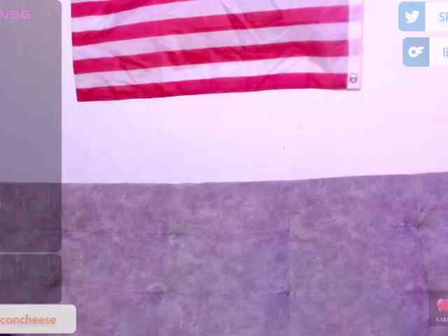 Lilbacon webcam