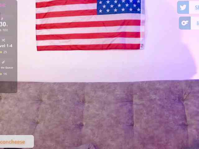 Lilbacon webcam
