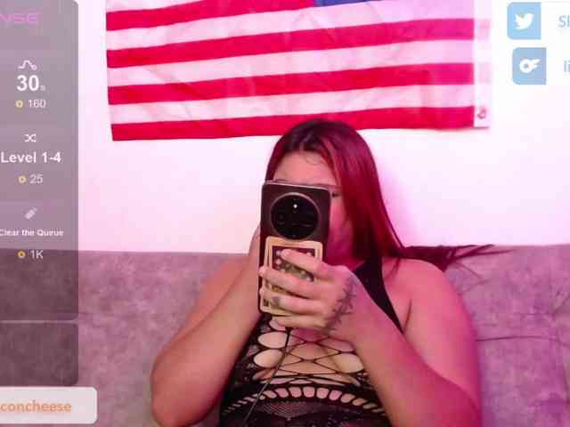Lilbacon webcam