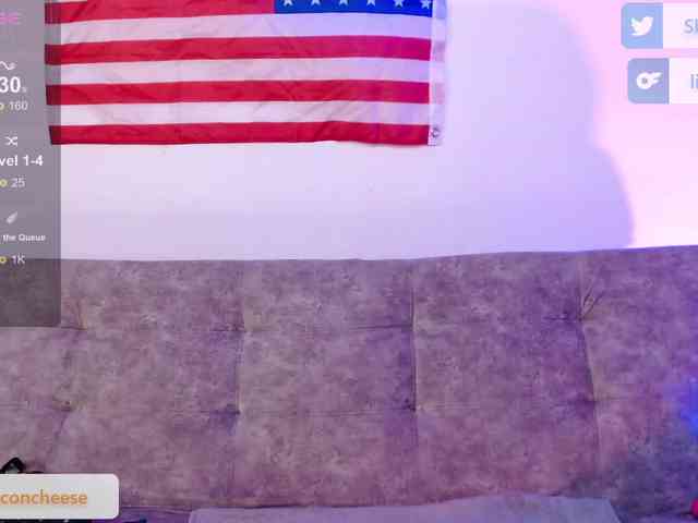 Lilbacon webcam
