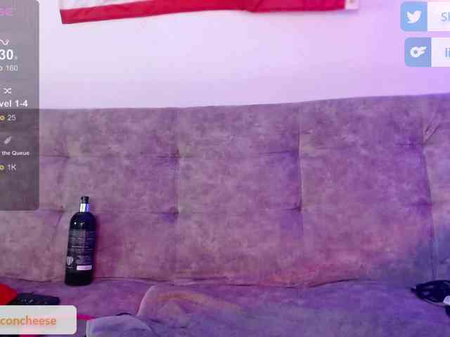 Lilbacon webcam