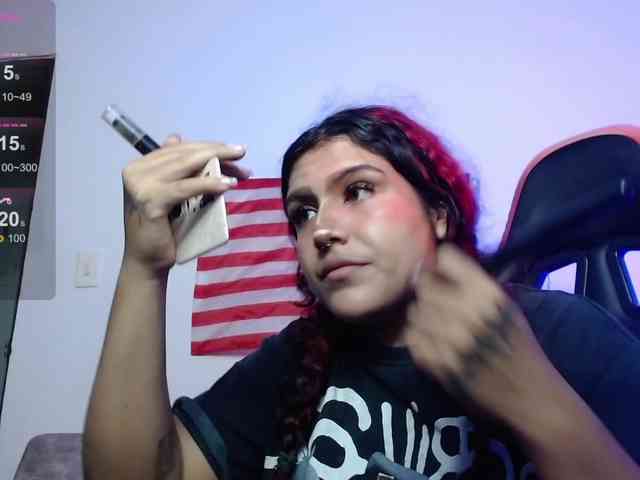 Lilbacon webcam