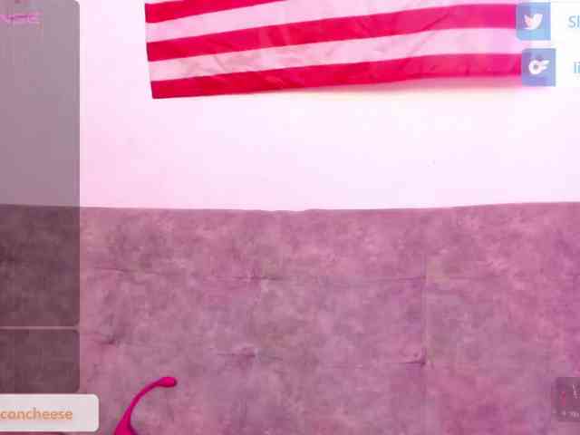 Lilbacon webcam