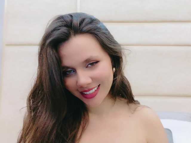 RubyScarlett's BongaCams show and profile