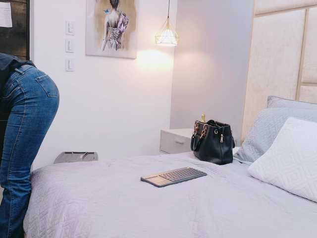 RubyScarlett's BongaCams show and profile