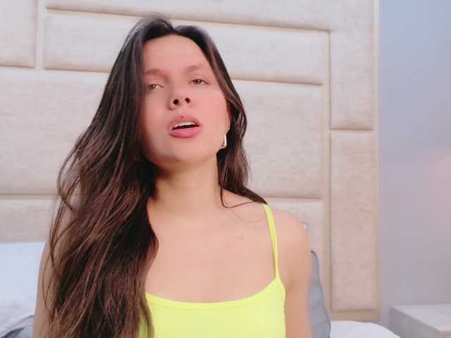 RubyScarlett's BongaCams show and profile