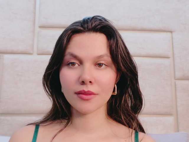 RubyScarlett's BongaCams show and profile