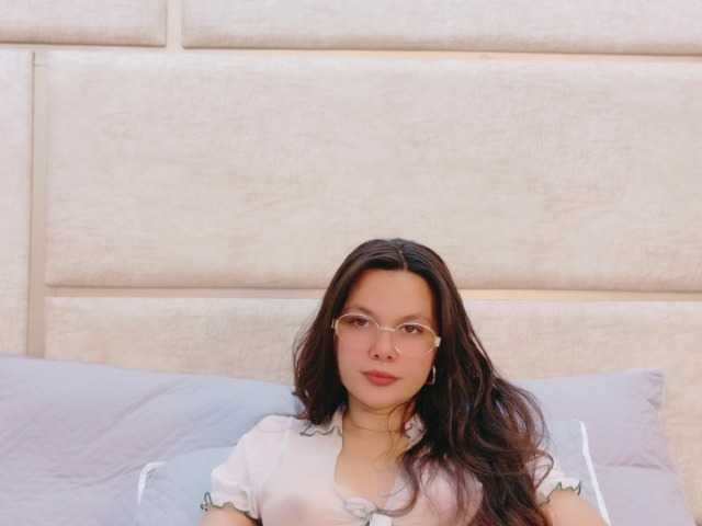 RubyScarlett's BongaCams show and profile