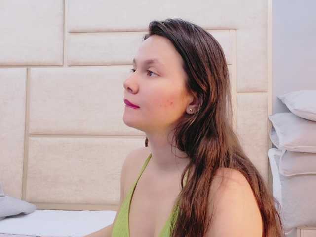 RubyScarlett's BongaCams show and profile