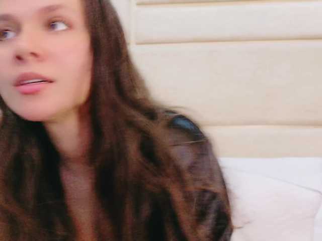 RubyScarlett's BongaCams show and profile