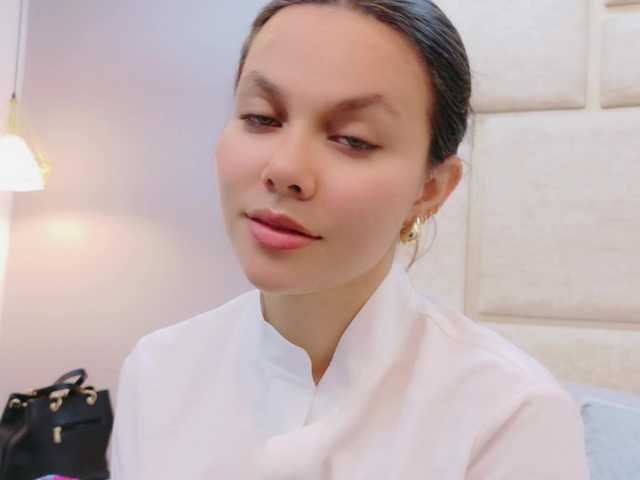 RubyScarlett's BongaCams show and profile