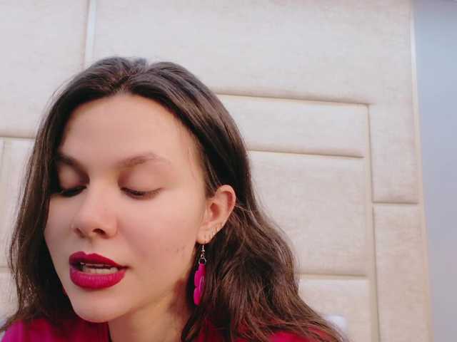 RubyScarlett's BongaCams show and profile