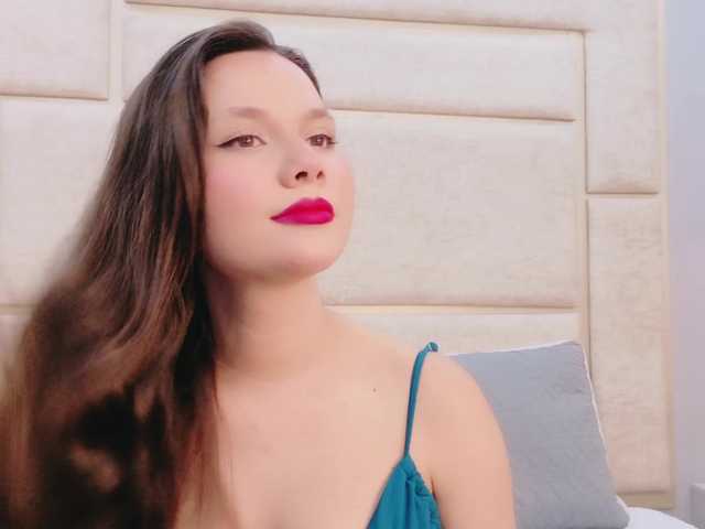 RubyScarlett's BongaCams show and profile