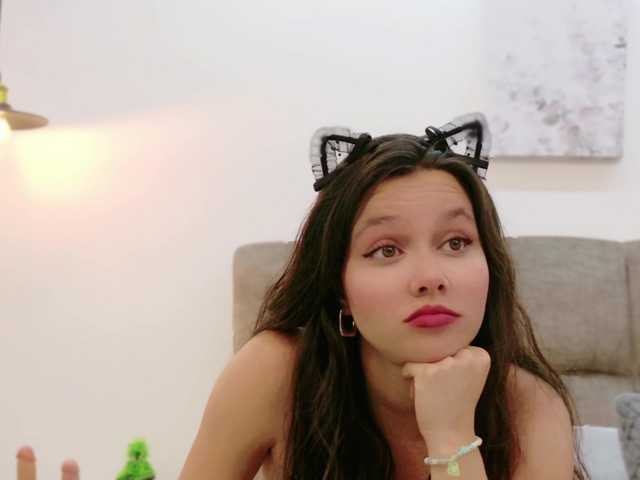 RubyScarlett's BongaCams show and profile