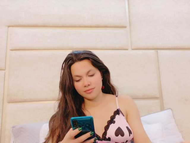 RubyScarlett's BongaCams show and profile