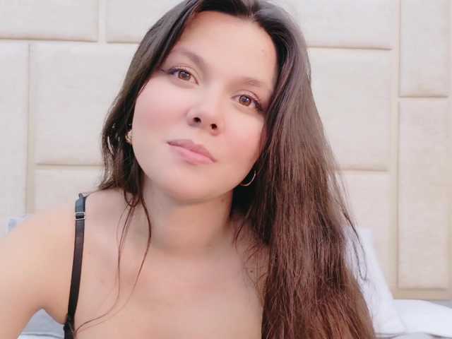 RubyScarlett's BongaCams show and profile