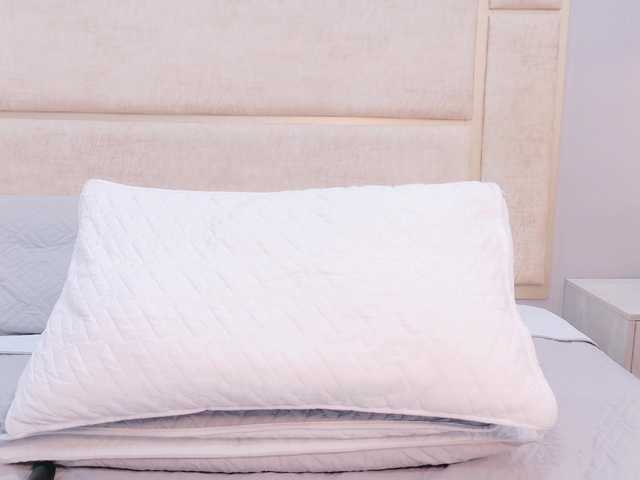 RubyScarlett's BongaCams show and profile