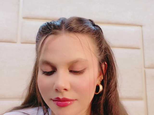 RubyScarlett's BongaCams show and profile