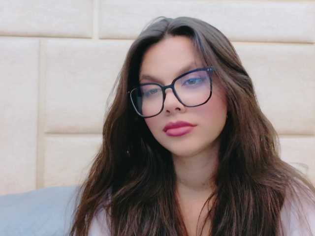 RubyScarlett's BongaCams show and profile