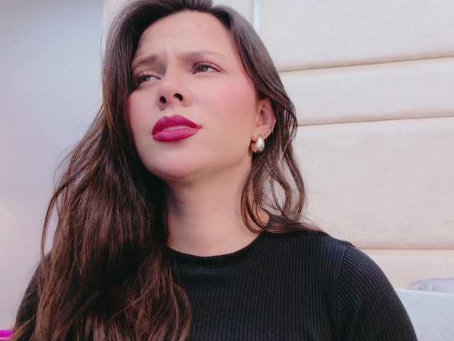 RubyScarlett's BongaCams show and profile