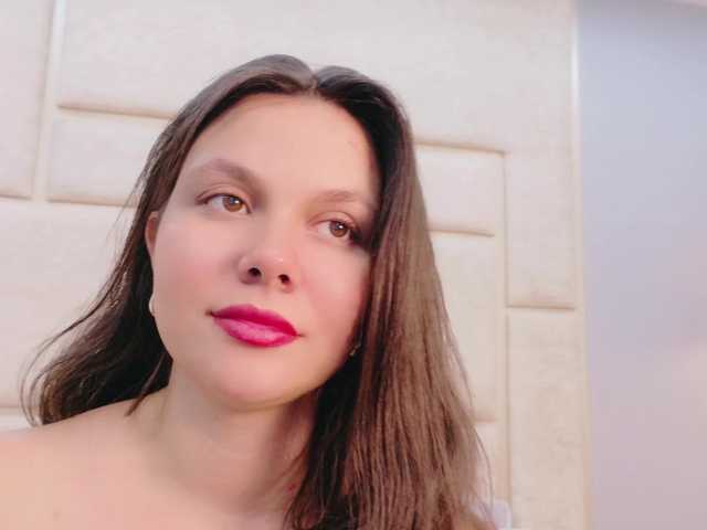 RubyScarlett's BongaCams show and profile