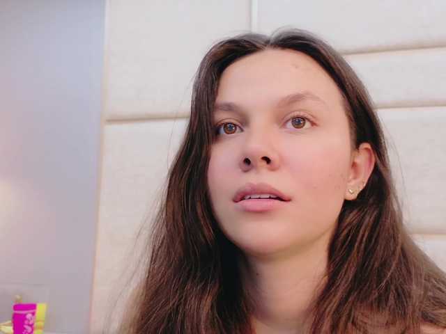 RubyScarlett's BongaCams show and profile