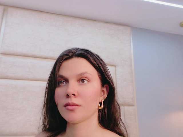 RubyScarlett's BongaCams show and profile