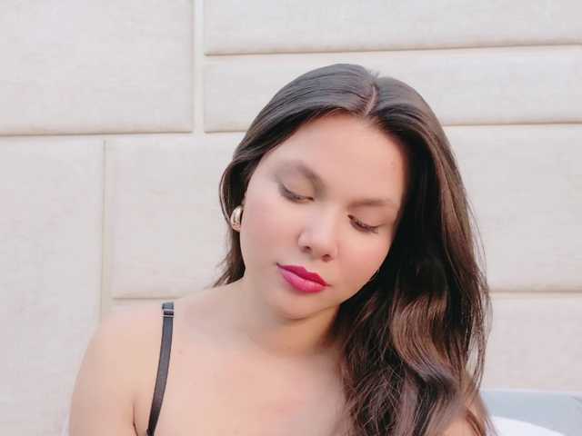 RubyScarlett's BongaCams show and profile