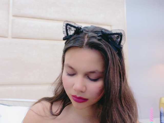 RubyScarlett's BongaCams show and profile