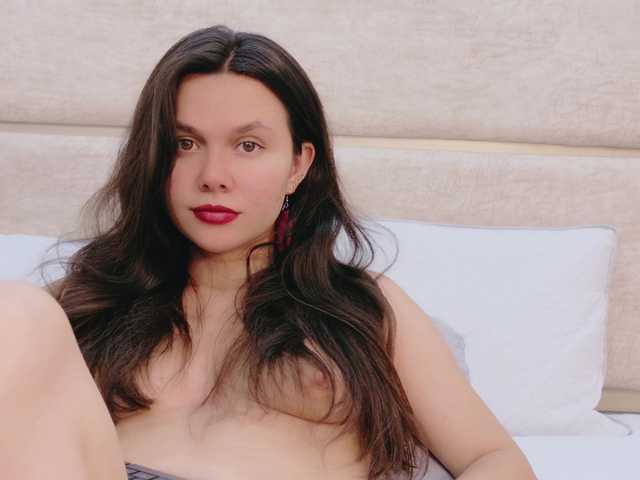 RubyScarlett's BongaCams show and profile