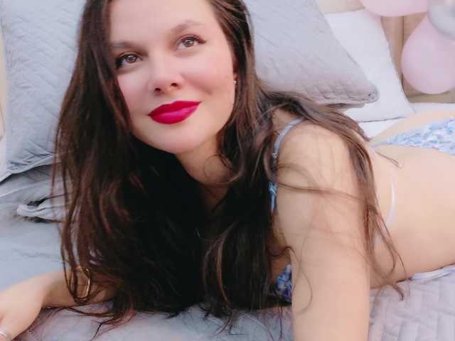 RubyScarlett's BongaCams show and profile