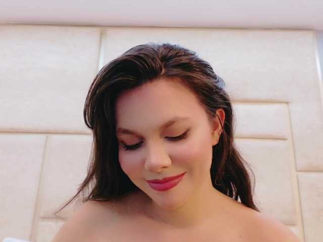 RubyScarlett's BongaCams show and profile