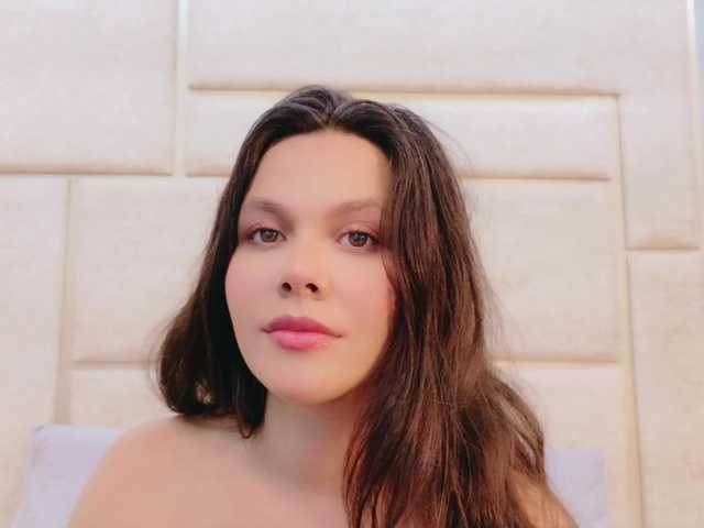 RubyScarlett's BongaCams show and profile