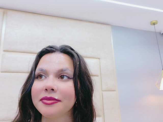 RubyScarlett's BongaCams show and profile