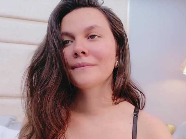 RubyScarlett's BongaCams show and profile