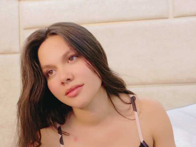 RubyScarlett's BongaCams show and profile