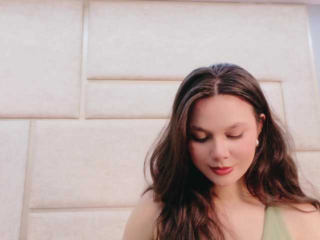 RubyScarlett's BongaCams show and profile