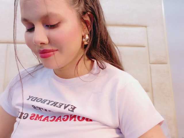 RubyScarlett's BongaCams show and profile