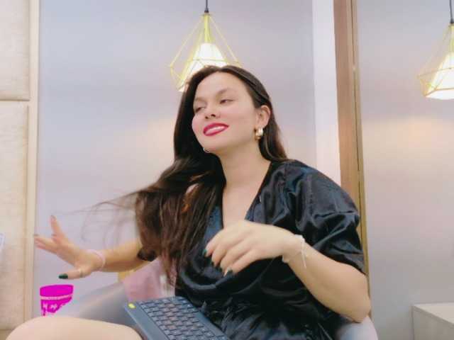 RubyScarlett's BongaCams show and profile