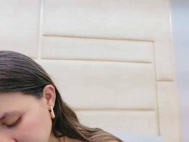 RubyScarlett's BongaCams show and profile