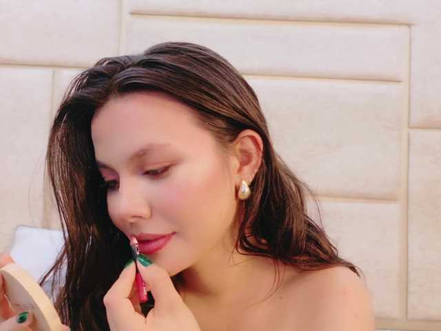 RubyScarlett's BongaCams show and profile