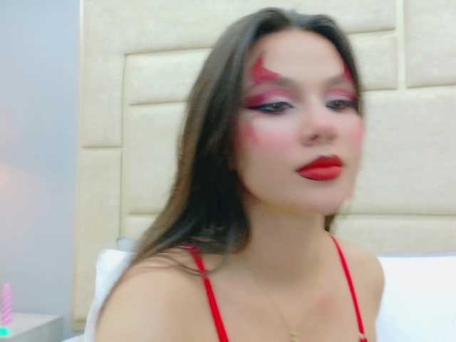  RubyScarlett chat room
