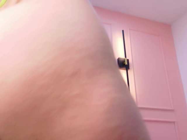 RubyScarlett's BongaCams show and profile